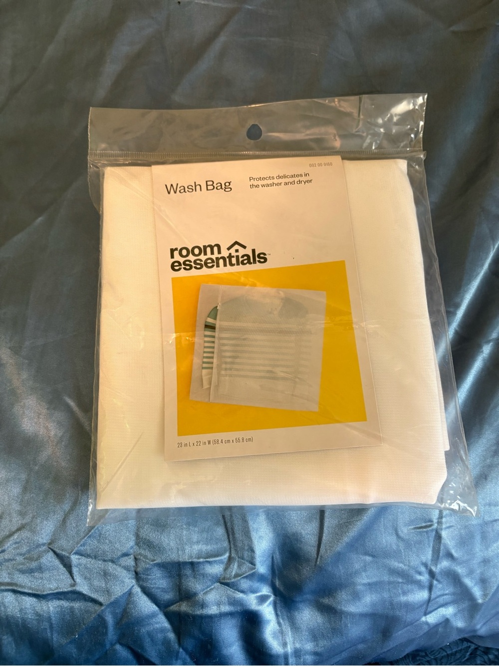 Room essentials wash bag